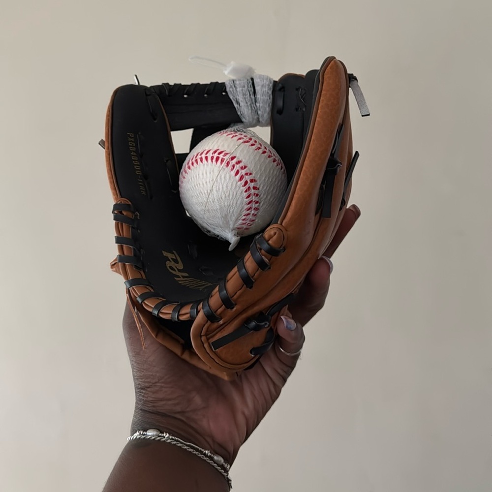 Baseball/Softball Glove & Ball